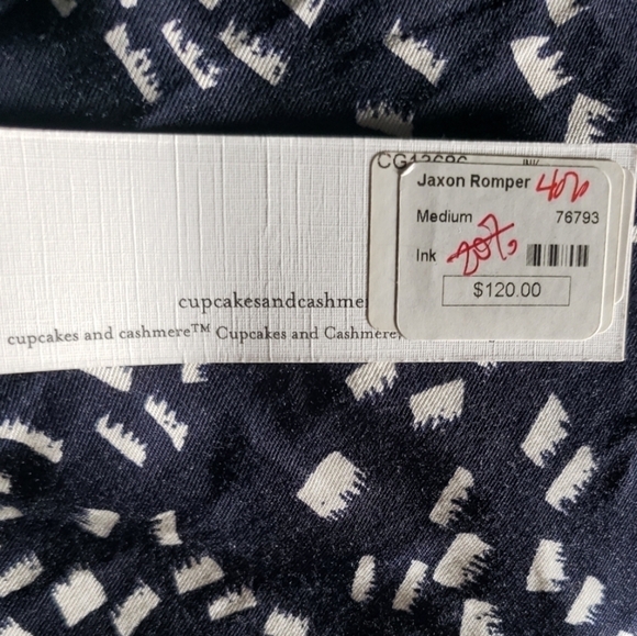 NWT Cupcakes And Cashmere Jaxon Romper Size M - Picture 5 of 9